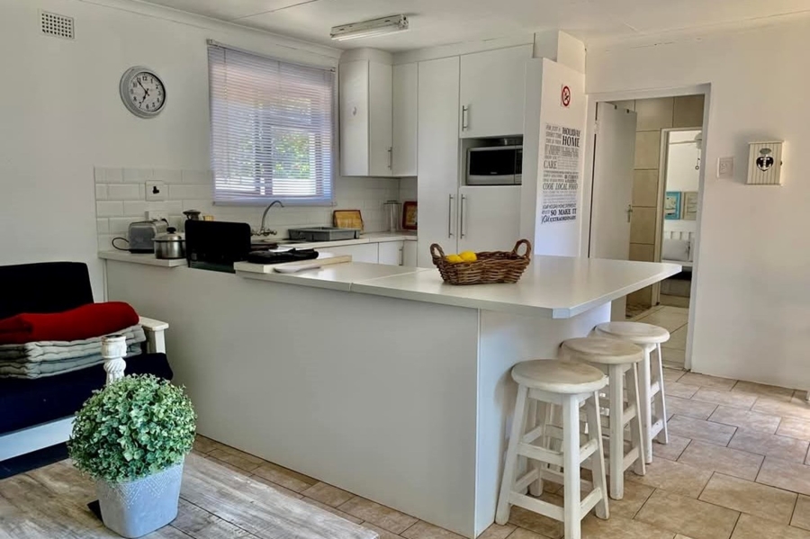 To Let 1 Bedroom Property for Rent in Mossel Bay Central Western Cape